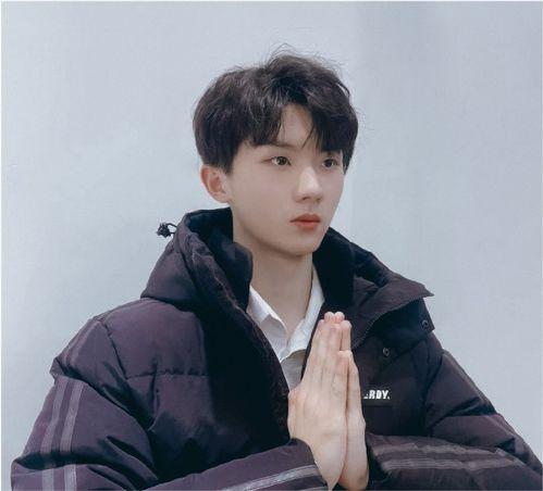 豆瓣爆料马嘉祺视频,豆瓣热议,揭秘明星幕后生活 第3张 豆瓣爆料马嘉祺视频,豆瓣热议,揭秘明星幕后生活 第3张